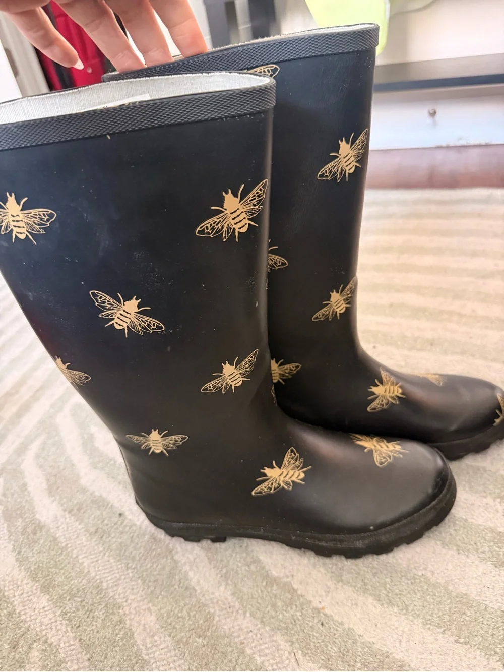 Serra Black Rain Boots with Gold Bee Print - Picture 1 of 2